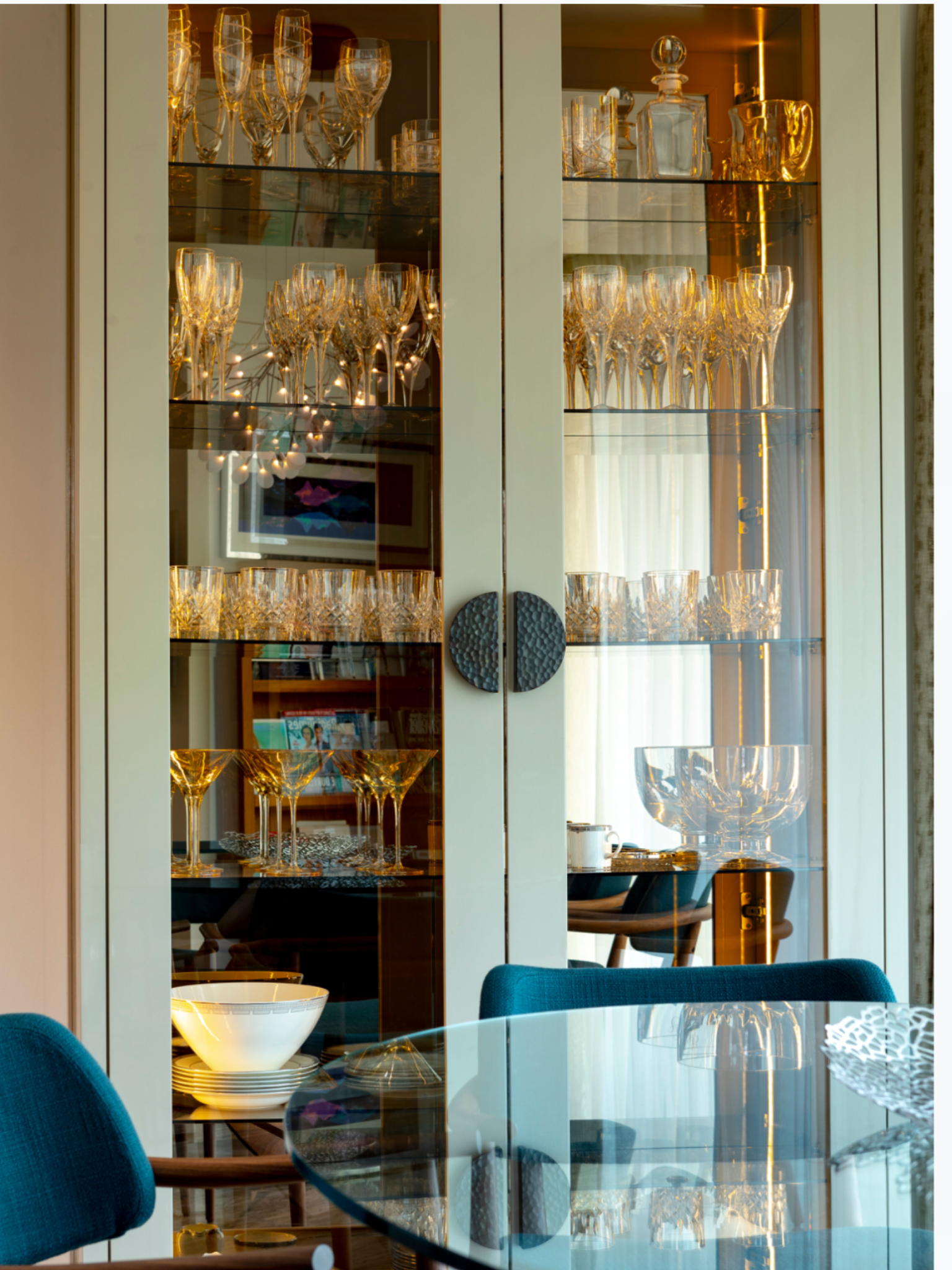 Bespoke display unit One Blackfriars luxury apartment by Origins Design