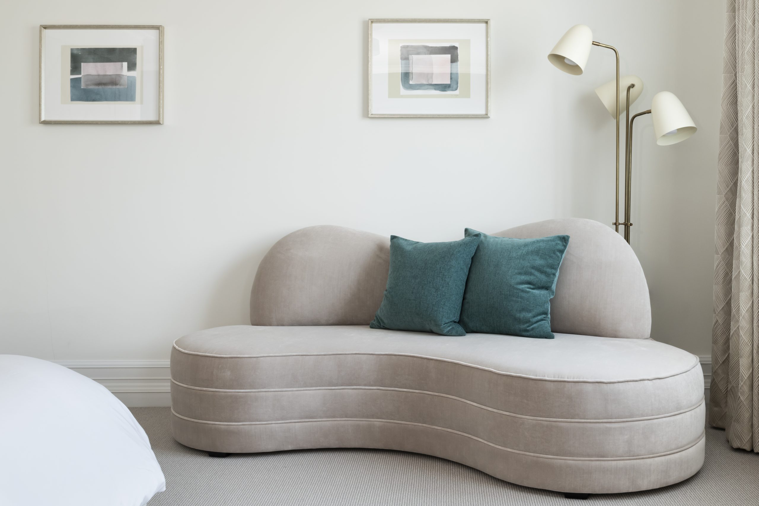 Origins_Design_Richmond_Park_VR_14 Bespoke sofa Richmond Park by Origins Design